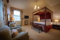 Glengarry Castle Hotel Hotels in Fort Augustus