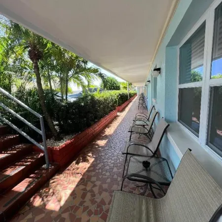 Beachside Resort Motel