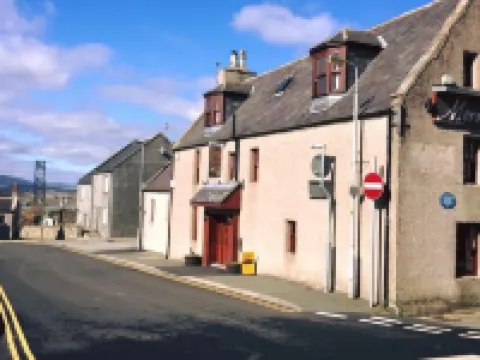Morris Gardens Apartments Hotels in Inverurie