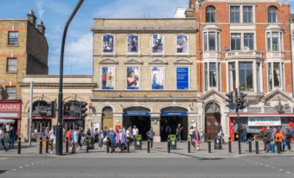 1. 화이트채플 그랜..