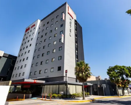 Ibis Tijuana Zona Rio Hotels in Tijuana