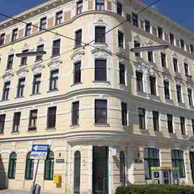 Nove Boutique Apartments Hotel Exterior
