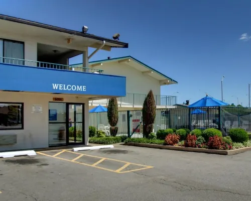 Rodeway Inn Fort Smith I-40 Hotels in Fort Smith