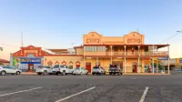 Hotel Corones - Parkplatz