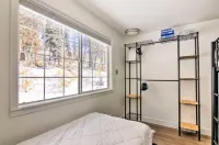 The Cottages: Skiers Escape Half-Mi to Eagle Point