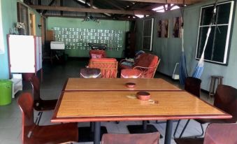 Unu Pikin Guesthouse