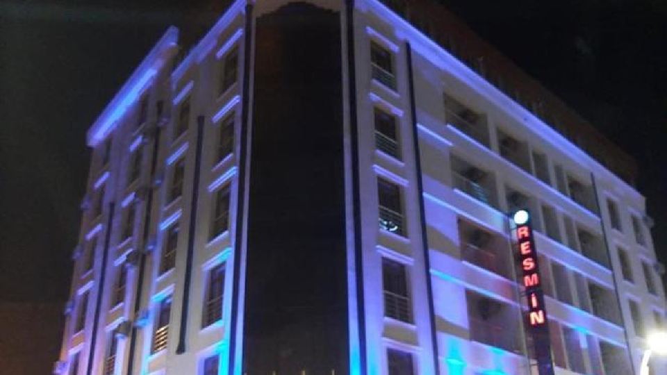 Resmina Hotel