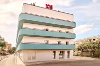 The Boc Hostels - Beach - Hostels