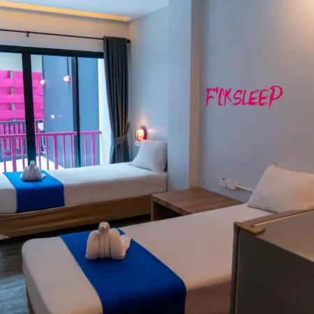 Slumber Surf Phuket Kata