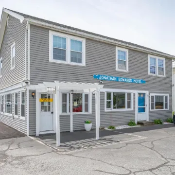 Jonathan Edwards Motel