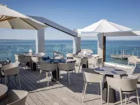 Les Vagues Hôtel & Spa Hotels in Arcachon