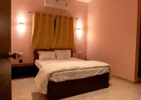 Raj Royal Hotel