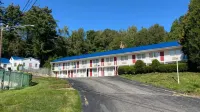 Economy Lodge 682 Main St Sturbridge