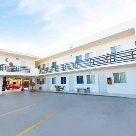 Hotel Nápoles