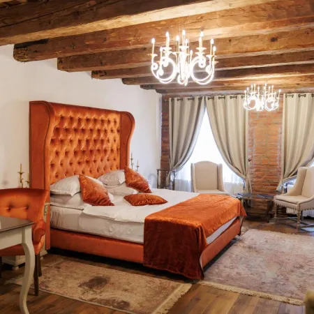 Casa Veche
