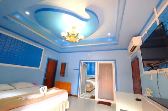 ห้องดีลักซ์ 4 ที่นอน