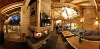 Les Chalets d'Adelphine Hotels in Les Gets