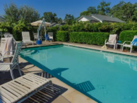 Grass Valley Courtyard Suites Hotels in Grass Valley