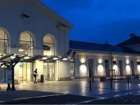 Hôtel et Apparts Marin Hotels in Bonchamp les Laval