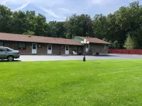 Chateau Lodge Hotels in Ogle County