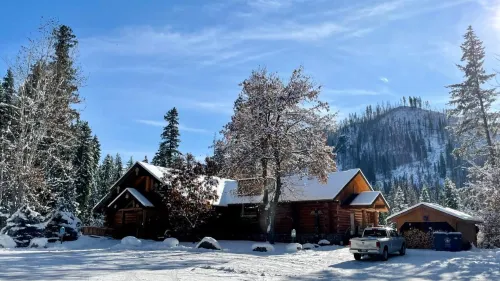 Lochsa Lodge Hotels in Lolo