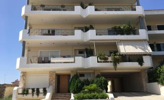Hector Apartment Airport by Airstay