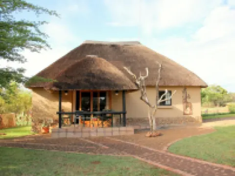 Ukutula Lion Lodge Hotels in Bojanala