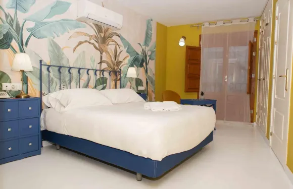 阿爾穆尼亞酒店