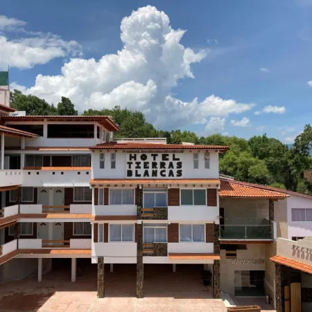 Hotel Tierras Blancas