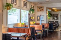 Sixty Beverly Hills - breakfast