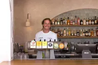 Wake up! Byron Bay - bar