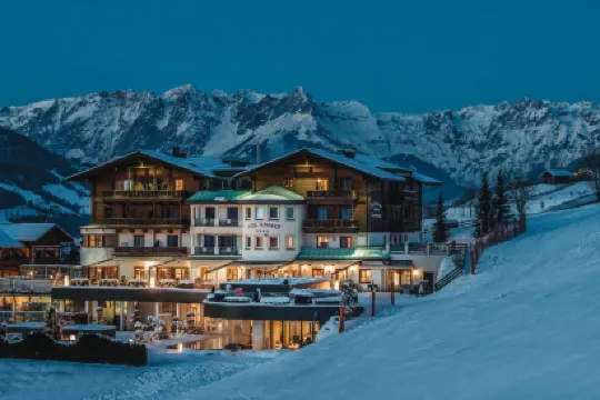 松諾夫阿爾彭多夫 - 限成人入住