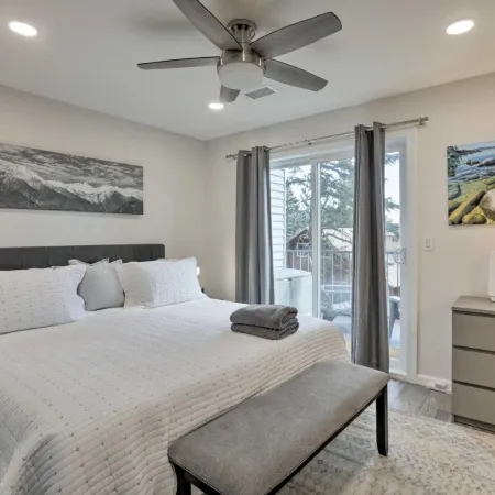 < 1 Mi to SlopesHeavenly Daze Chalet' in Tahoe