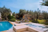 Bir Dem Urla - Pools