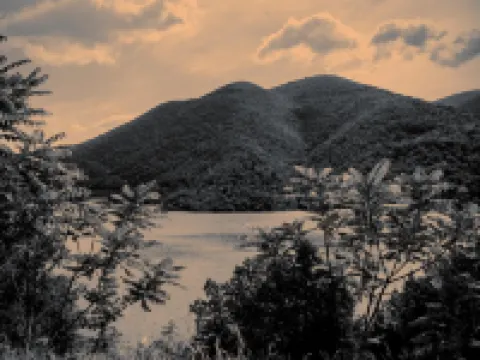 Colle Sul Lago Hotel a Cingoli