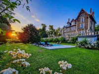 Manoir des Rêves Sauvages فنادق في Issoire