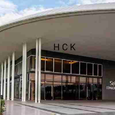 Above Mall at Sunsuria Forum by HCK Hotel Exterior