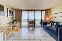 0610 Smooth Sailing by Atlantic Towers Hotels in Carolina Beach