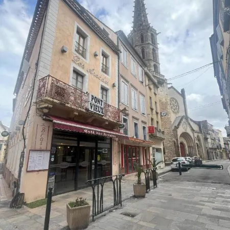 Hôtel Restaurant les Arcades