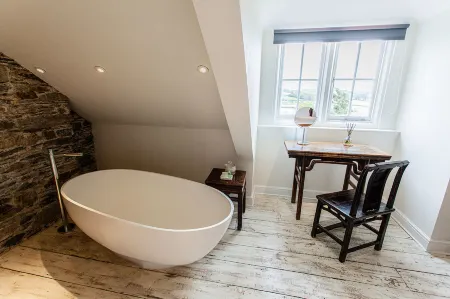 ANRÁN at Tidwell Farm