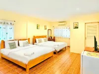 The Golden View Resort Suan Phueng
