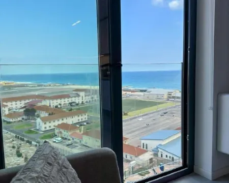 Top Floor Studio - The Hub Gibraltar - Self Catering Hotéis em Gibraltar