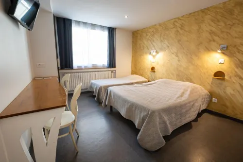 Hotel de La Pomme d'Or - 2-Star
