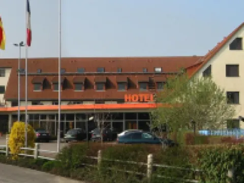 West Hotel an der Sächsischen Weinstrasse ラーデボイルのホテル