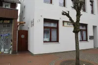 KAJÜTE Hotels in Brake