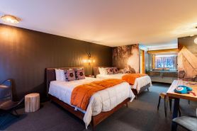 โรงแรม Campfire