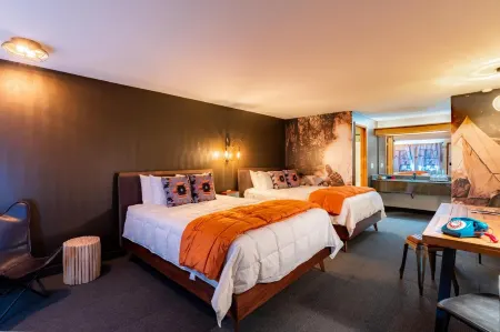 Campfire Hotel Отели рядом с достопримечательностью «Государственный университет Орегон в Каскейдс»