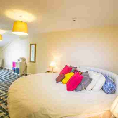 The Brown Horse Hotel Rooms