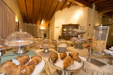 Hotel Adda Отели в г. Мизано-ди-Джера-д'Адда