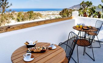 Lemon Suites Santorini